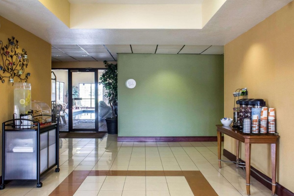 Econo Lodge Ankeny- Des Moines Image 21
