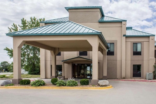 Econo Lodge Ankeny- Des Moines image 23